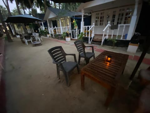 Patio, Restaurant/places to eat