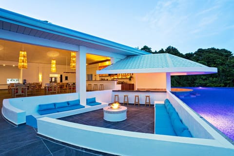 Property building, Restaurant/places to eat, Swimming pool, Breakfast