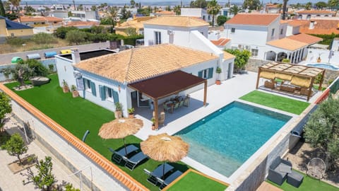 Property building, Spring, Bird's eye view, Balcony/Terrace, City view, Swimming pool, Swimming pool