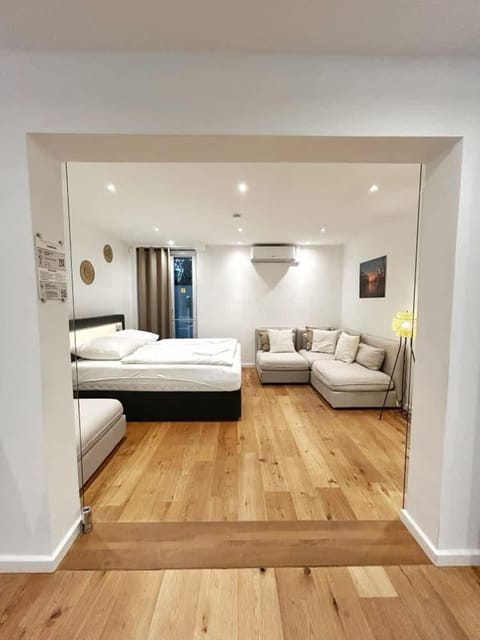 Spacious Apartment for 12 in Hamburg Apartment in Hamburg