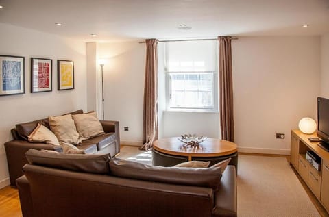 CS Exclusive Apartments of Princess Street West End Apartment hotel in Edinburgh