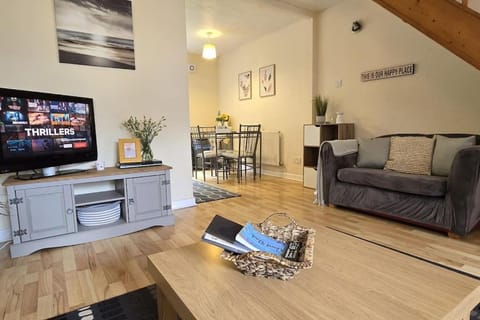 Lovely Holiday Home to explore beautiful West Wales House in Carmarthen