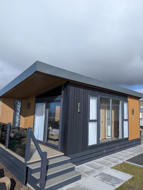 Lyons Sunnysands Caravan Park Campground/ 
RV Resort in Wales