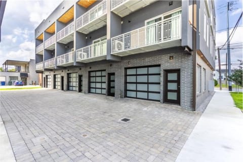 Property building, Neighbourhood, Street view