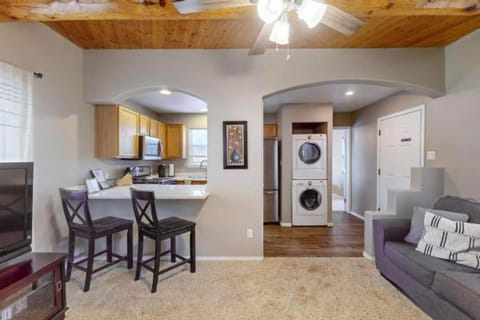 2 Bed 1 Bath with fully Stocked Kitchen Apartment in Corrales