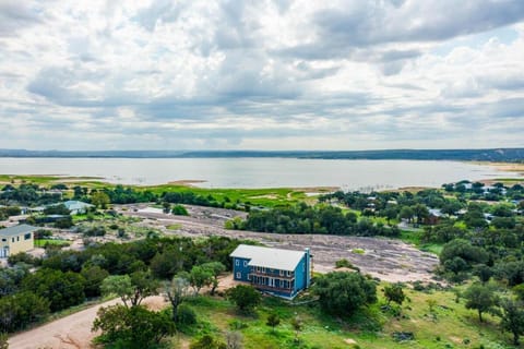 6bed 4bath 3 acres with 18i0 degree views pool firepit House in Lake Buchanan