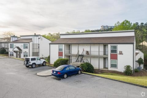 Halsten at Vinings 4203 Spacious 2 Bed 15 bath Apartment in Vinings