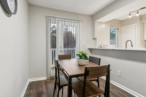 Halsten at Vinings 4203 Spacious 2 Bed 15 bath Apartment in Vinings