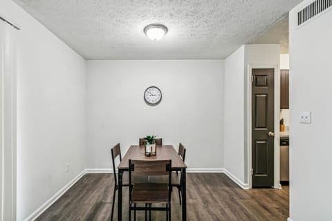 Halsten at Vinings 309 spacious 1 Bed 1 Bath Apartment in Vinings