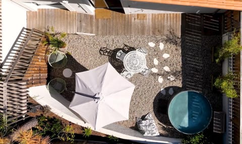 Garden, Swimming pool