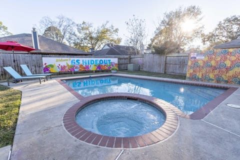 Hot Tub, Pool view, Swimming pool