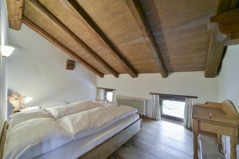 Chesa Grischuna - La Punt Apartment in Canton of Grisons