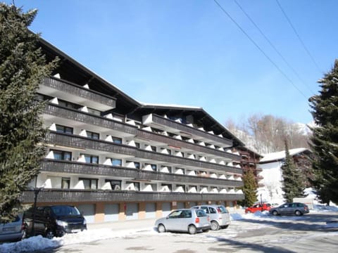 Property building, Winter