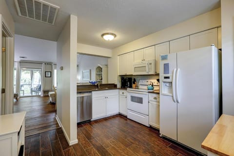 Windward Village 146 Villa in North Forest Beach