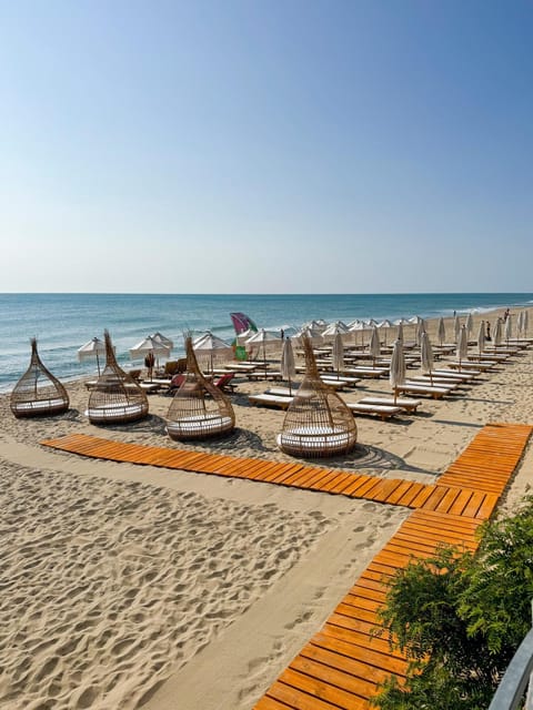 Day, Natural landscape, Beach, On site, Sea view, sunbed