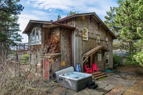 Beach Pine MCA#1575 House in Manzanita