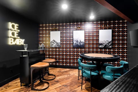 Luxe Lakeside New Build by Flathead Lake Speakeasy House in Lakeside