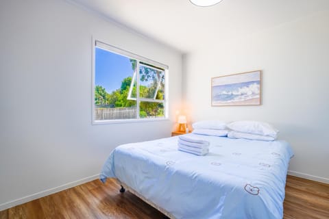 Scenic Escape with Stunning Sea Views in Raumanga House in Whangārei