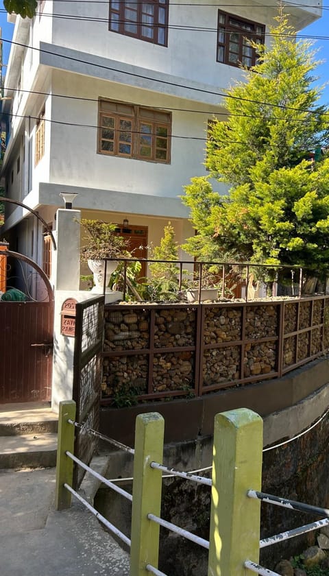 Property building, Garden