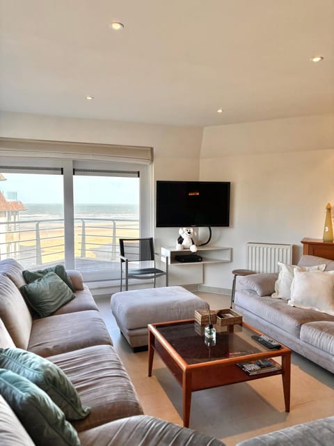 Windjammer A3 - Sea View Apartment in De Panne