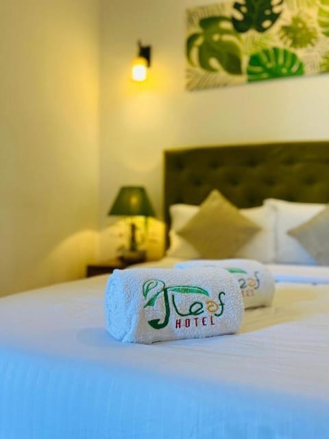 Bed, Bedroom, Certificate/Award, towels