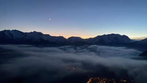 Appartement T2 avec coin montagne 6 couchages Apartment in Huez