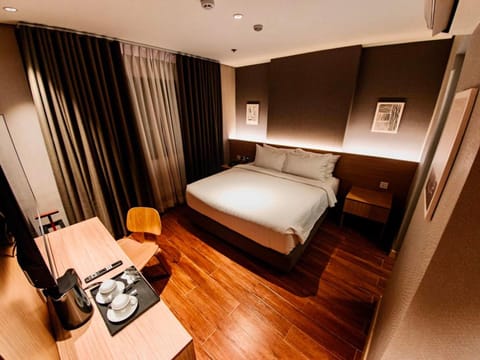 Bed, TV and multimedia