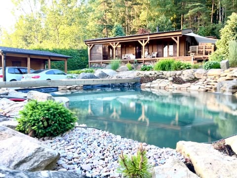 Property building, Balcony/Terrace, Swimming pool