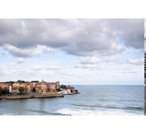 Nearby landmark, Natural landscape, Beach, City view