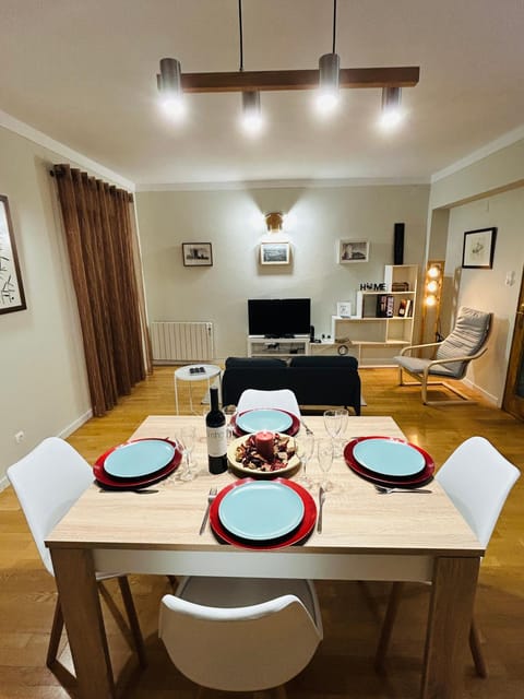 Communal lounge/ TV room, Dining area