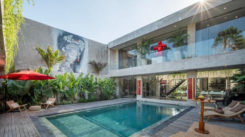 Property building, Swimming pool