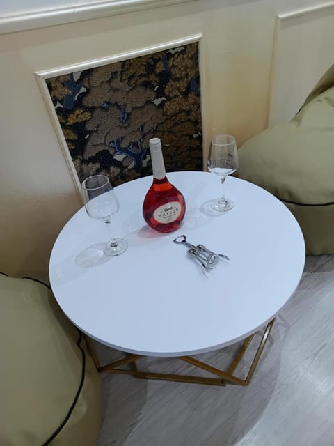 Lumière Lounge Apartment in Craiova