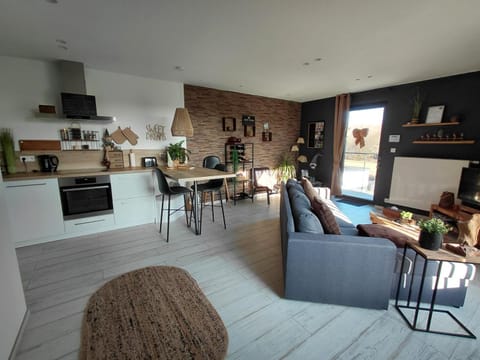 Living room, Seating area, Dining area, minibar