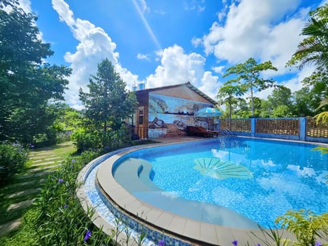 Day, Garden, Garden view, Pool view, Swimming pool, sunbed
