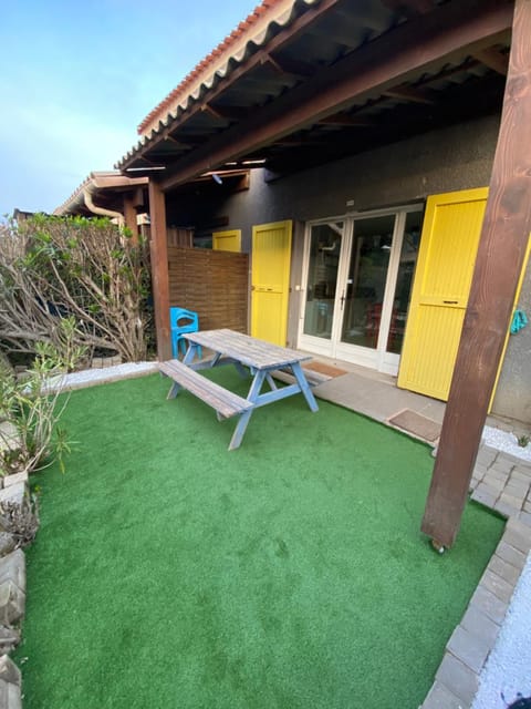 Property building, Garden