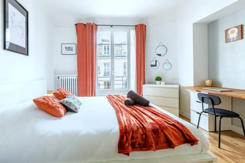 Le Clair & Spacieux - Parking - 15 min Paris Apartment in Île-de-France