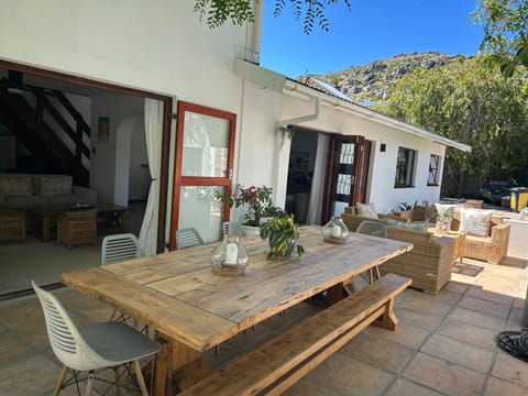 Patio, Dining area, Mountain view