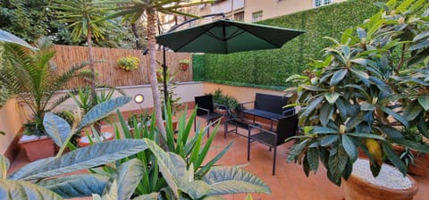 Patio, Garden view