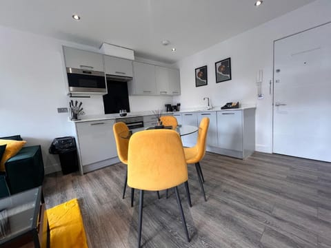 Kings Lodge By Nivaas 1 Apartment in Reading