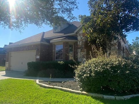 Spacious 4 Bed & 2 Bath Home in the Woodlands, TX House in The Woodlands