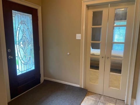 Spacious 4 Bed & 2 Bath Home in the Woodlands, TX House in The Woodlands