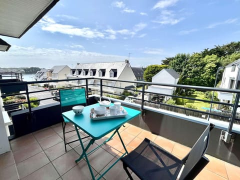 Appartement lumineux 2 pièces avec parking - 3* à Étel, proche plages - FR-1-479-187 Apartment in Étel