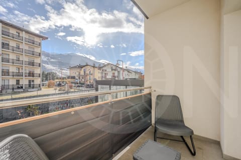 Property building, Balcony/Terrace