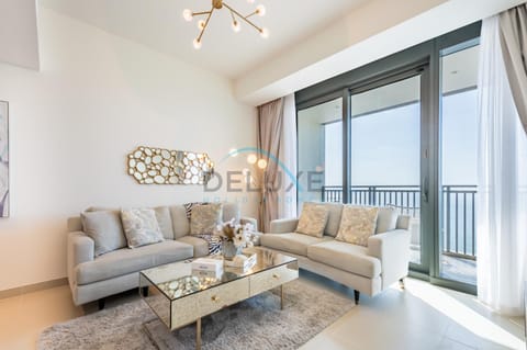 View (from property/room), Balcony/Terrace, Living room