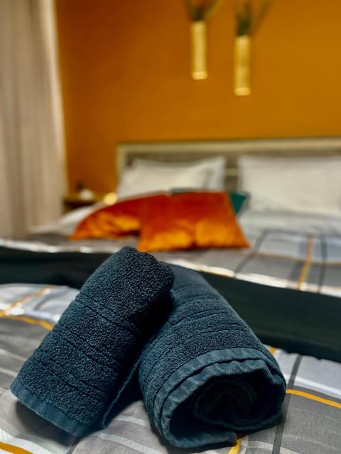 Bed, Photo of the whole room, Bedroom, towels