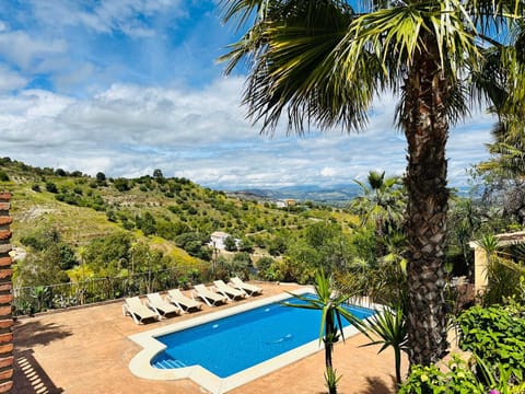 Garden, Mountain view, Swimming pool