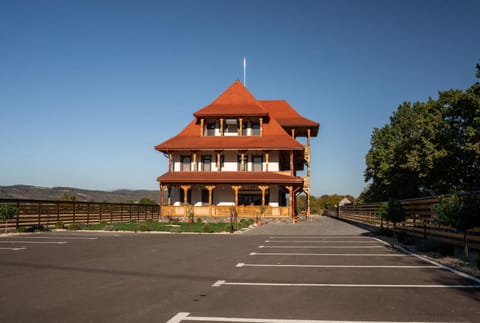 Property building, Parking