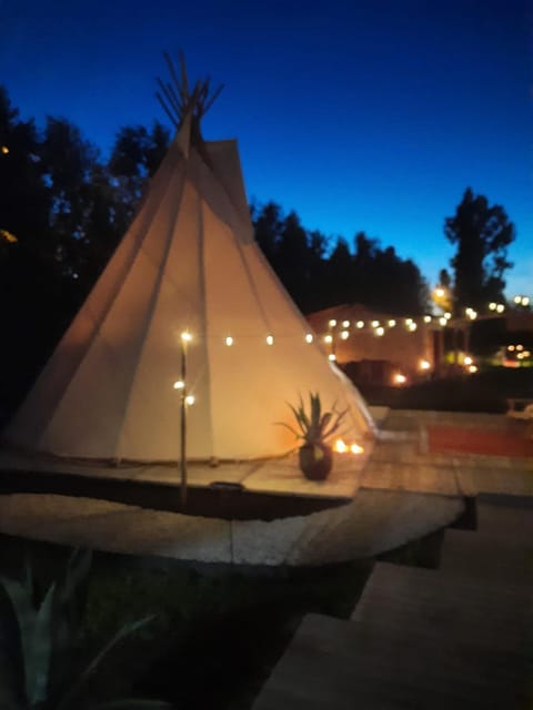 Tipi Marie met hotutub in de tuin Luxury tent in Zeeland, Netherlands