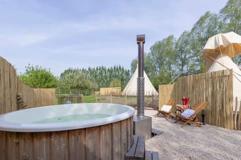 Hot Tub, Spa and wellness centre/facilities