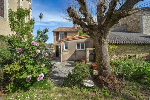 Property building, Spring